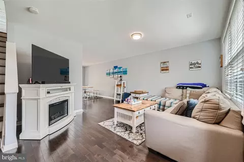 1675 Poles Rd, Essex, MD 21221 photo 6