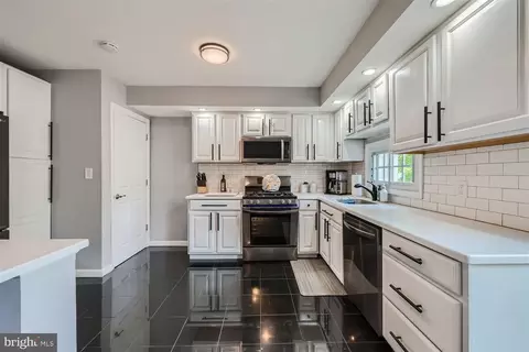 1675 Poles Rd, Essex, MD 21221 photo 10