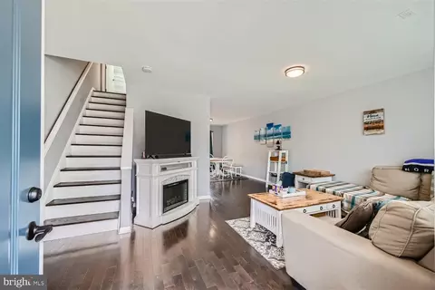 1675 Poles Rd, Essex, MD 21221 photo 5