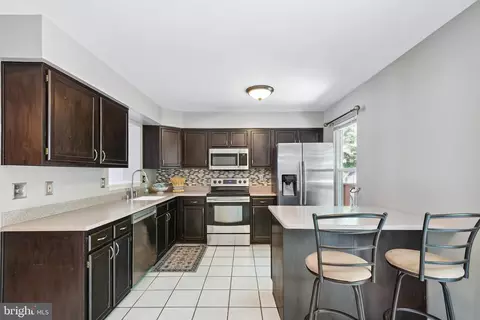 Kitchen - 1116 Ingate Rd #1116, Halethorpe, MD 21227 photo 4 of 5