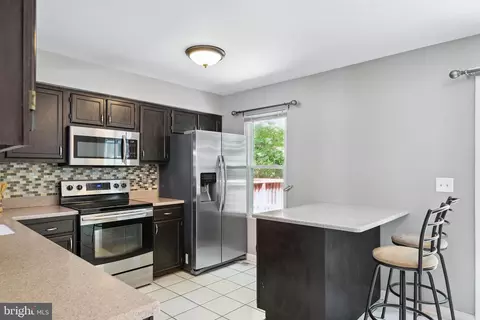 Kitchen - 1116 Ingate Rd #1116, Halethorpe, MD 21227 photo 5 of 5