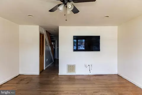 4416 Annapolis Rd, Halethorpe, MD 21227 photo 6