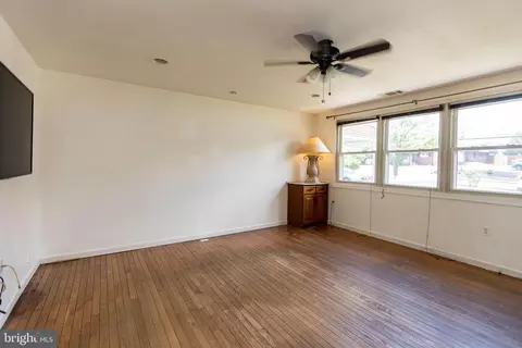 4416 Annapolis Rd, Halethorpe, MD 21227 photo 4
