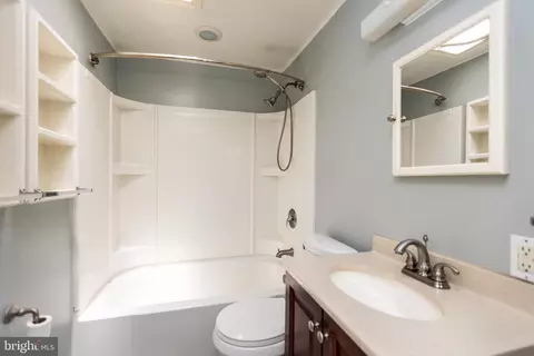 4416 Annapolis Rd, Halethorpe, MD 21227 photo 19