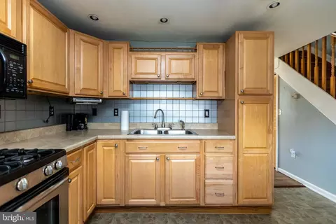 4416 Annapolis Rd, Halethorpe, MD 21227 photo 8