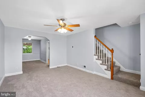 Living - 611 48th St, Baltimore, MD 21224 photo 2 of 3