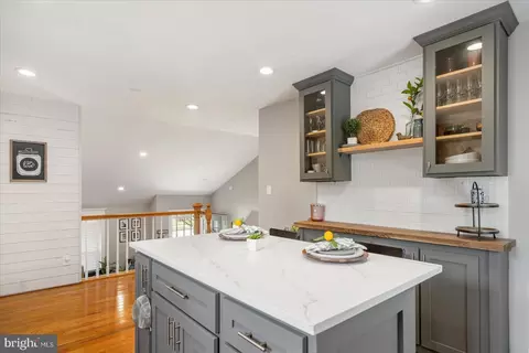 Kitchen - 5 Cunning Ct, Middle River, MD 21220 photo 5 of 6