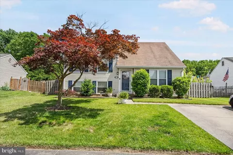 Exterior - 5 Cunning Ct, Middle River, MD 21220 photo 3 of 8