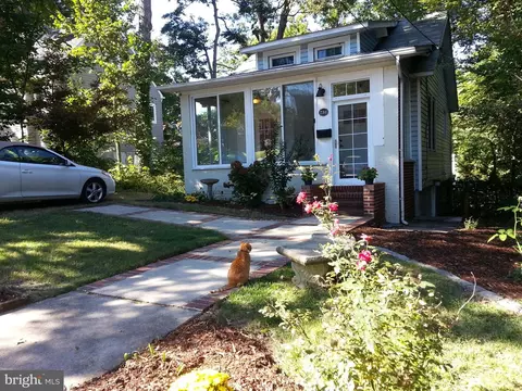 Exterior - 736 Overbrook Rd, Baltimore, MD 21212 photo 1 of 12