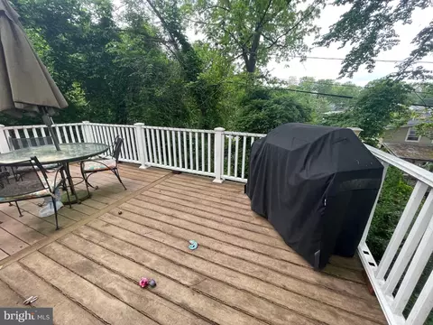 Exterior - 736 Overbrook Rd, Baltimore, MD 21212 photo 11 of 12
