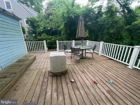Exterior - 736 Overbrook Rd, Baltimore, MD 21212 photo 10 of 12