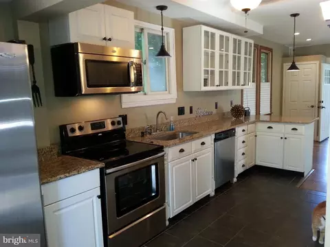 Kitchen - 736 Overbrook Rd, Baltimore, MD 21212 photo 2 of 8