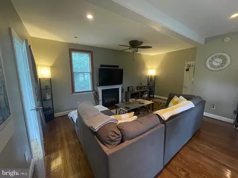 Living - 736 Overbrook Rd, Baltimore, MD 21212 photo 8 of 8