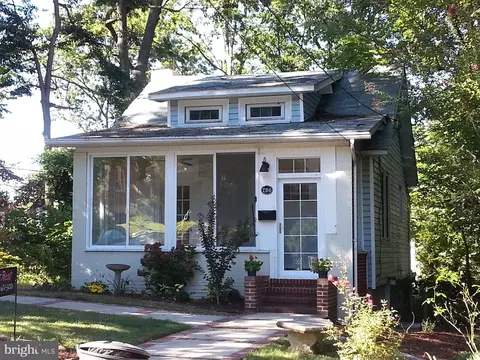 Exterior - 736 Overbrook Rd, Baltimore, MD 21212 photo 2 of 12