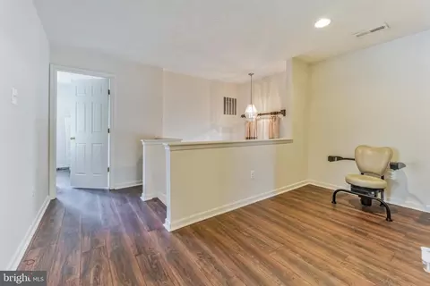710 Nellis Rd, Middle River, MD 21220 photo 11