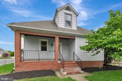 301 S Taylor Ave, Essex, MD 21221