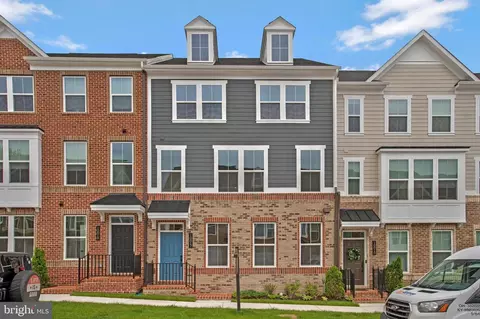 10817 Beckenham St, Middle River, MD 21220