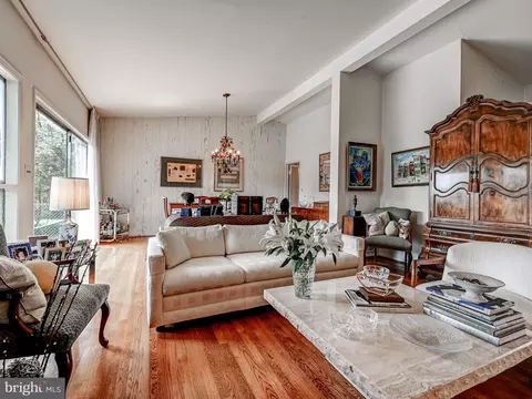 2417 Hunt Dr, Baltimore, MD 21209 photo 7