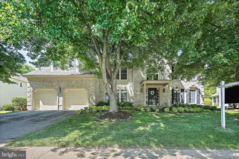 4 Calvary Ct, Lutherville Timonium, MD 21093