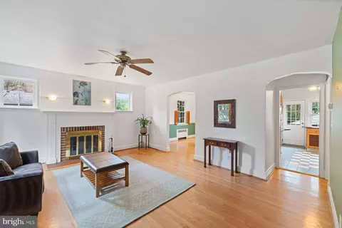 38 Dunkirk Rd, Baltimore, MD 21212 photo 5