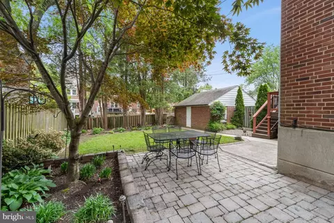 38 Dunkirk Rd, Baltimore, MD 21212 photo 2