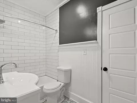 Bath - 4501 Poplar Ave, Halethorpe, MD 21227 photo 2 of 2