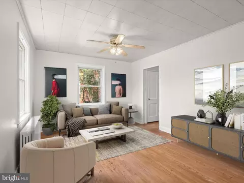 Living - 1130 Stephen Dr, Middle River, MD 21220 photo 1 of 6