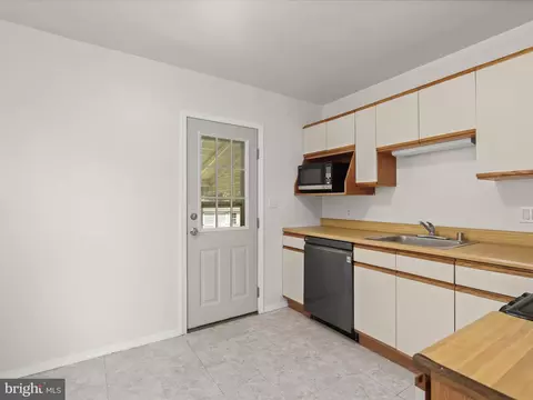 Entry Way - 1130 Stephen Dr, Middle River, MD 21220 photo 1 of 2