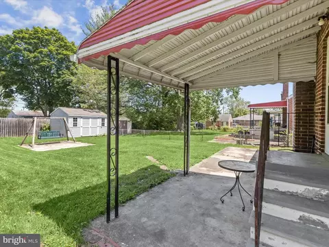 Exterior - 1130 Stephen Dr, Middle River, MD 21220 photo 3 of 6
