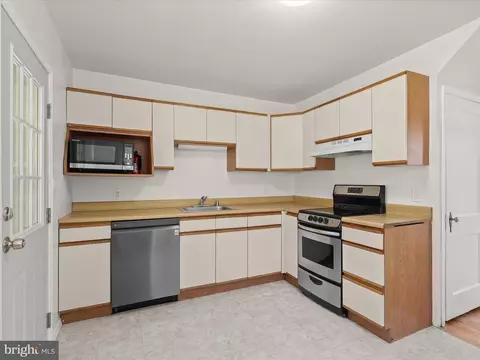 Kitchen - 1130 Stephen Dr, Middle River, MD 21220 photo 1 of 3