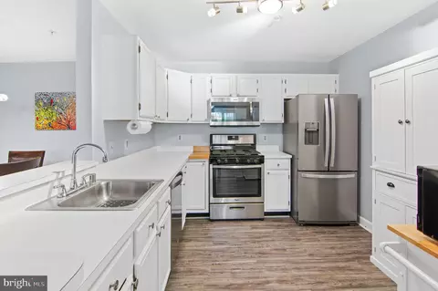 Kitchen - 2320 Falls Gable Ln #J, Baltimore, MD 21209 photo 2 of 2