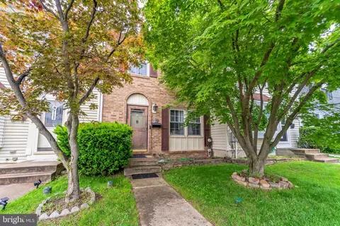 4 Guinevere Ct, Rosedale, MD 21237