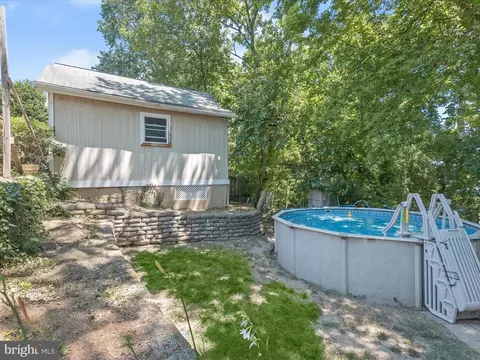 Exterior - 5723 1st Ave, Halethorpe, MD 21227 photo 8 of 17