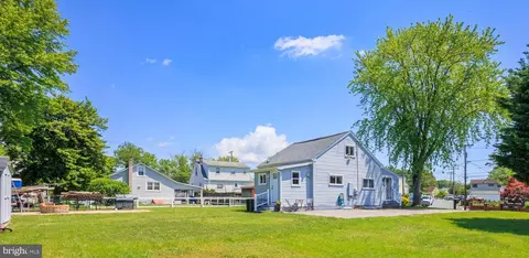 40 Waterview Rd, Dundalk, MD 21222