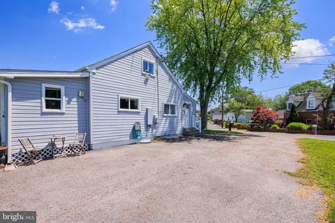 40 Waterview Rd, Dundalk, MD 21222 photo 3