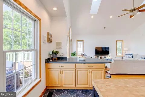 Kitchen - 3733 Clarks Point Rd, Middle River, MD 21220 photo 3 of 10