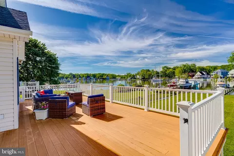 Exterior - 3733 Clarks Point Rd, Middle River, MD 21220 photo 10 of 18