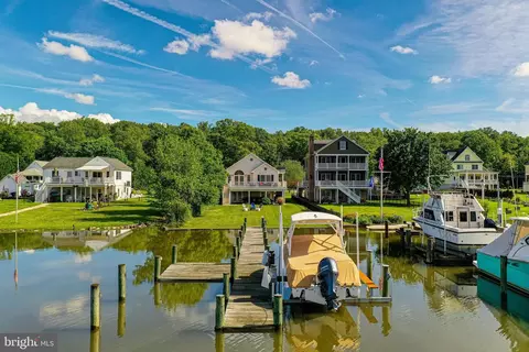 View/Area - 3733 Clarks Point Rd, Middle River, MD 21220 photo 1 of 18