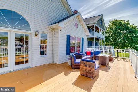 Exterior - 3733 Clarks Point Rd, Middle River, MD 21220 photo 17 of 18