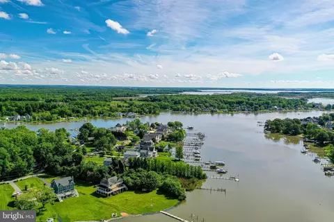 View/Area - 3733 Clarks Point Rd, Middle River, MD 21220 photo 5 of 18