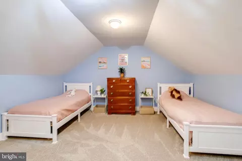 Bedroom - 3733 Clarks Point Rd, Middle River, MD 21220 photo 18 of 19