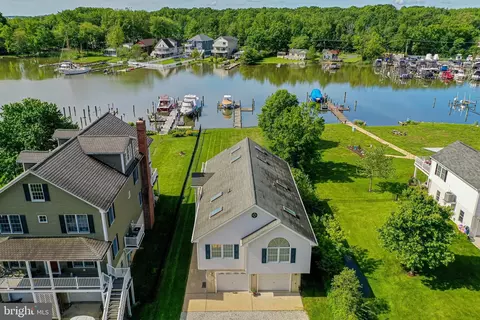 View/Area - 3733 Clarks Point Rd, Middle River, MD 21220 photo 2 of 18