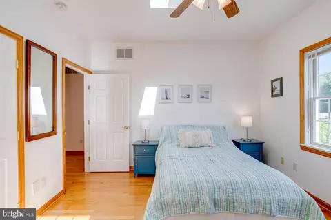 Bedroom - 3733 Clarks Point Rd, Middle River, MD 21220 photo 3 of 19