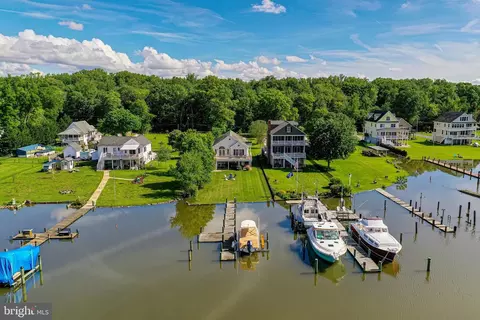 View/Area - 3733 Clarks Point Rd, Middle River, MD 21220 photo 15 of 18