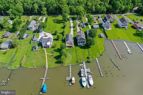 View/Area - 3733 Clarks Point Rd, Middle River, MD 21220 photo 11 of 18