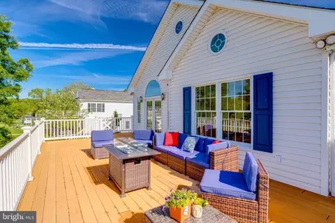 Exterior - 3733 Clarks Point Rd, Middle River, MD 21220 photo 15 of 18