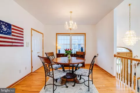 Dining - 3733 Clarks Point Rd, Middle River, MD 21220 photo 3 of 5