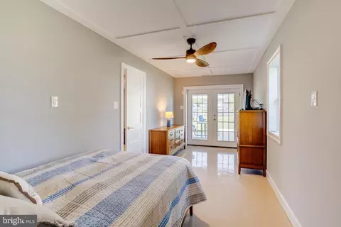 Bedroom - 3733 Clarks Point Rd, Middle River, MD 21220 photo 14 of 19