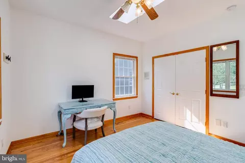Bedroom - 3733 Clarks Point Rd, Middle River, MD 21220 photo 2 of 19