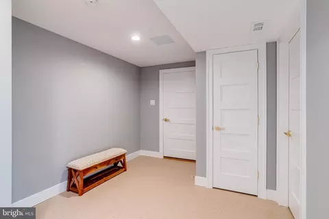 Entry Way - 3733 Clarks Point Rd, Middle River, MD 21220 photo 4 of 8